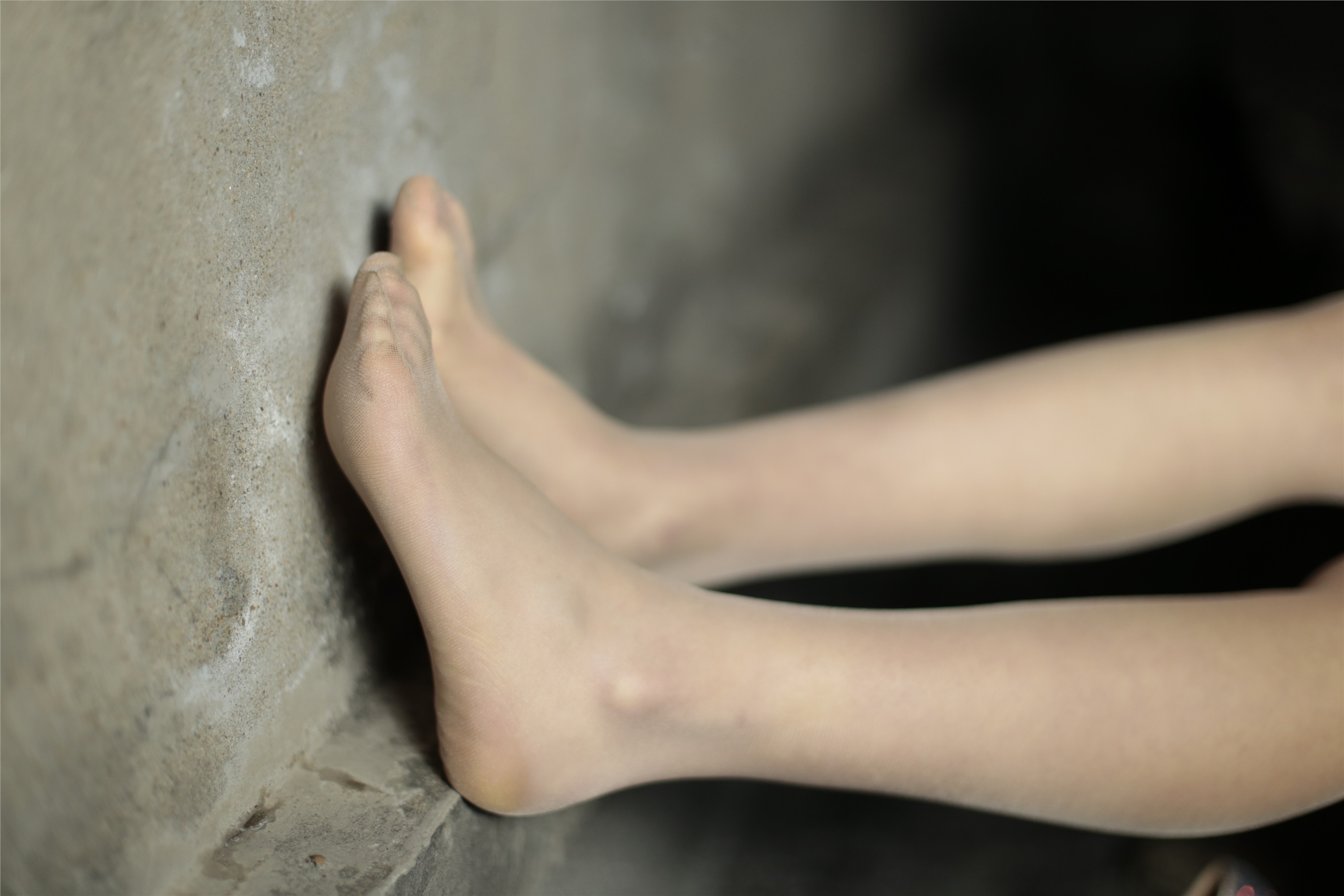 奈丝写真 NO.060 喵璃-从白昼到黑夜，在天台吹吹风